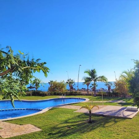 Espacioso Apartamento Con Preciosos Jardines Y Bbq อิสลา พลานา ภายนอก รูปภาพ