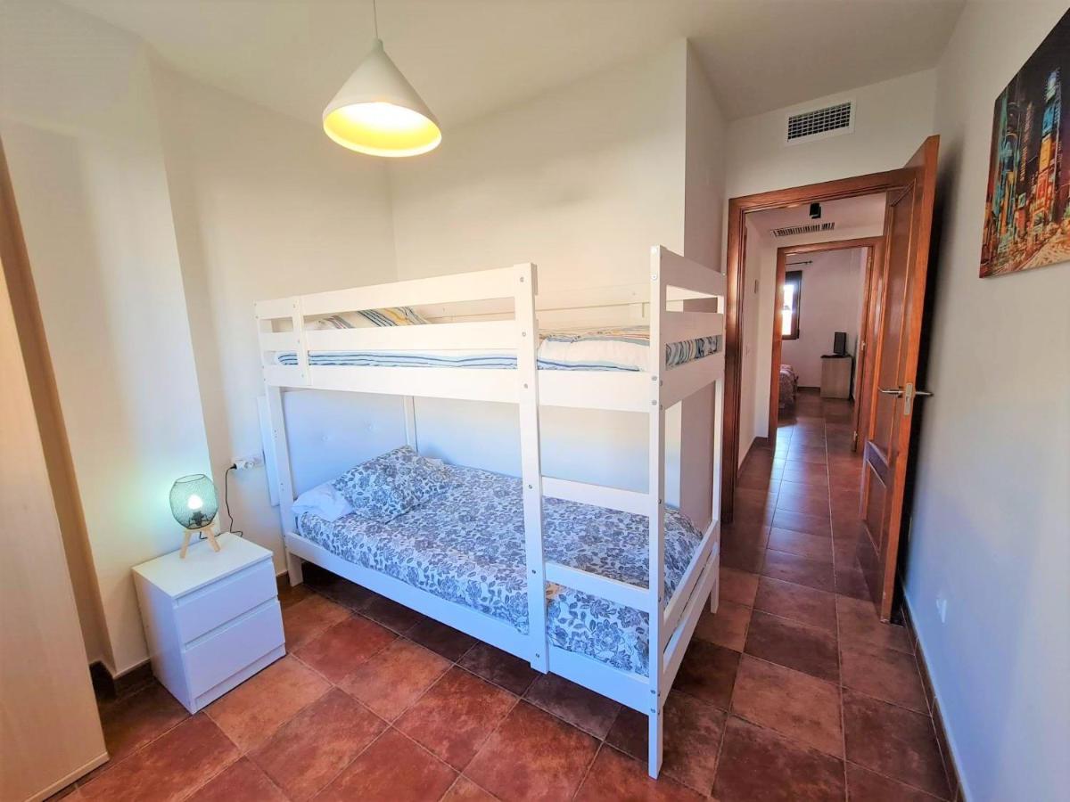 Espacioso Apartamento Con Preciosos Jardines Y Bbq อิสลา พลานา ภายนอก รูปภาพ