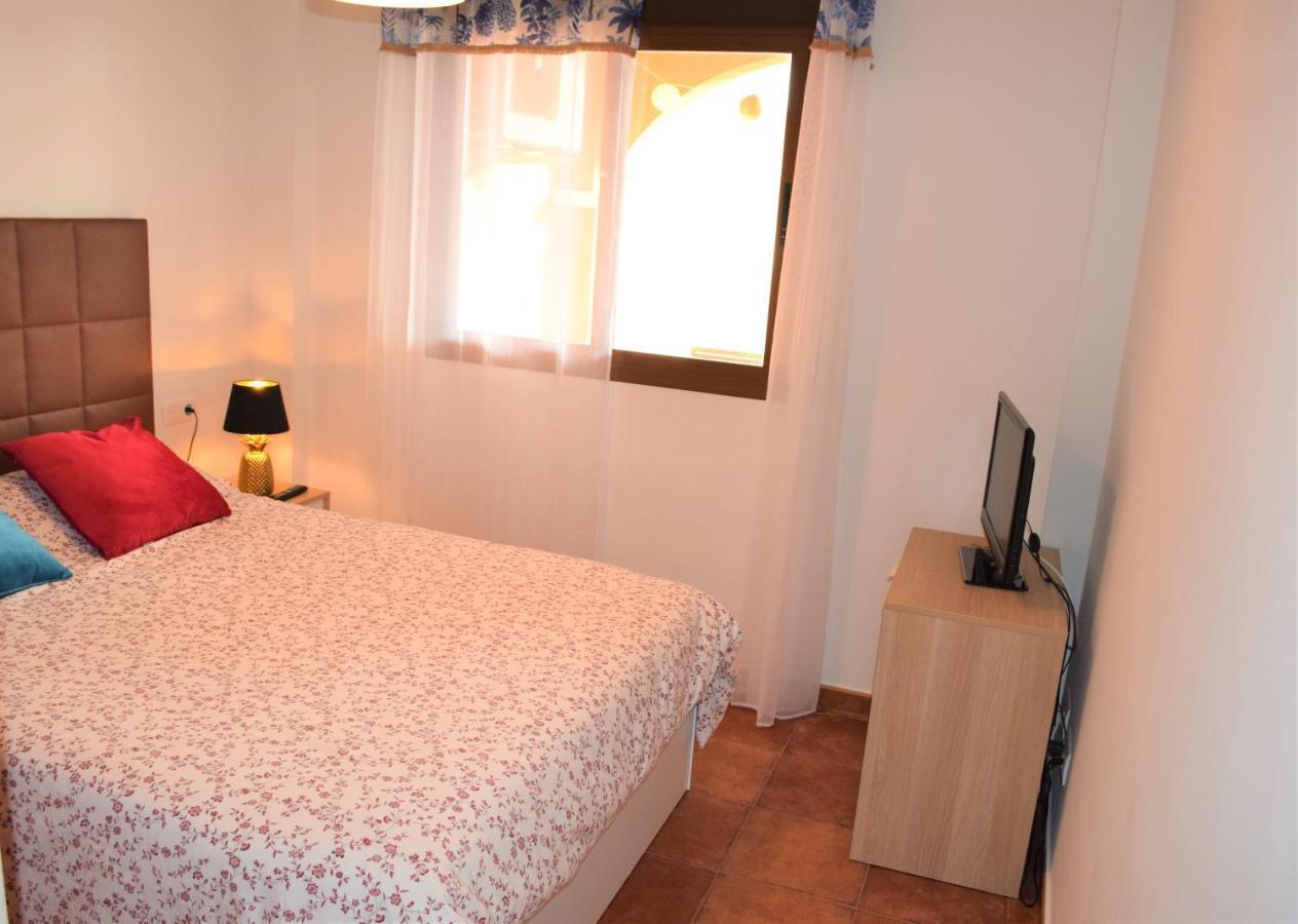 Espacioso Apartamento Con Preciosos Jardines Y Bbq อิสลา พลานา ภายนอก รูปภาพ