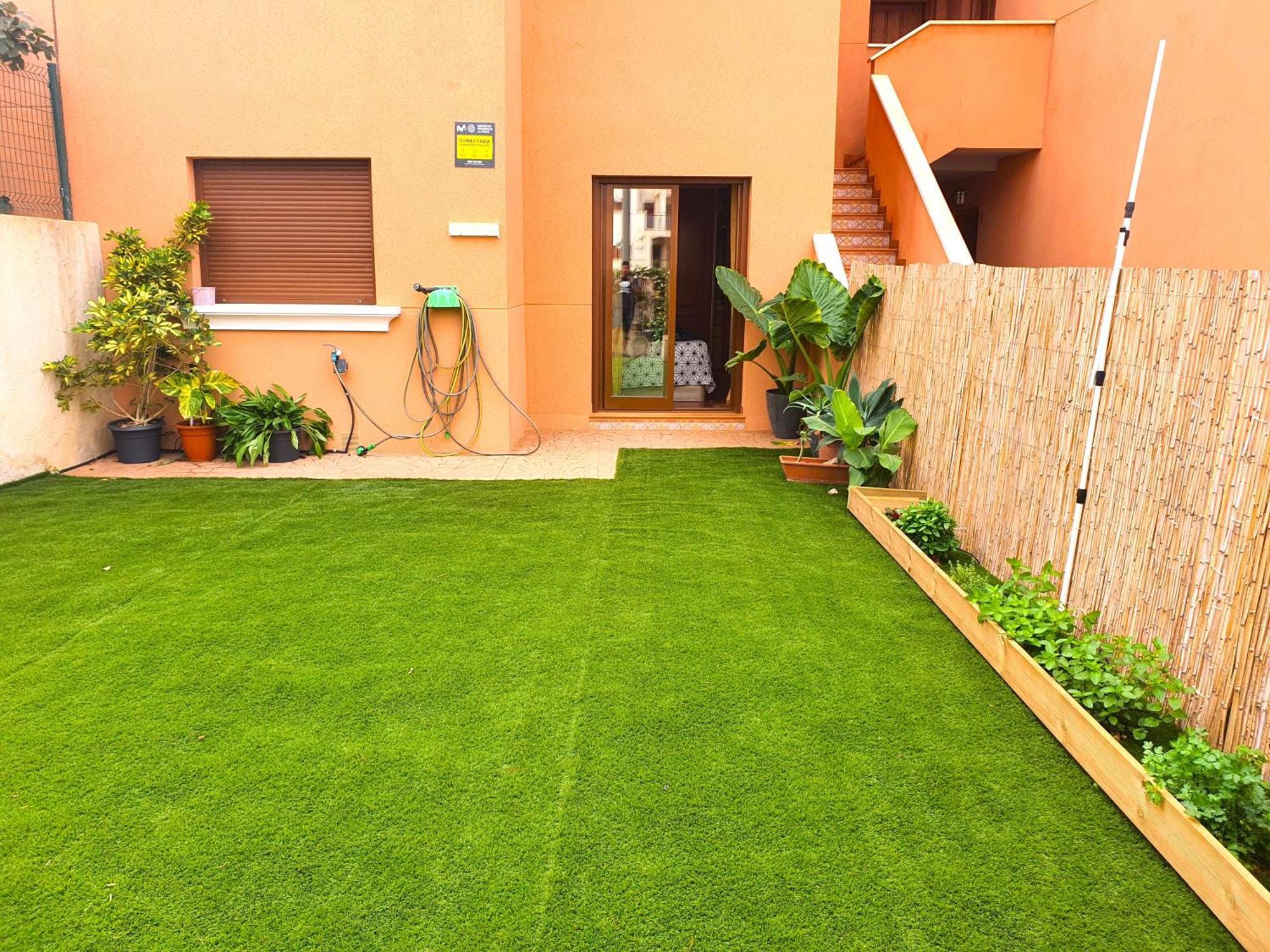 Espacioso Apartamento Con Preciosos Jardines Y Bbq อิสลา พลานา ภายนอก รูปภาพ